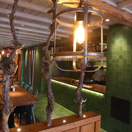 Mueller! Weingut & Weinhotel Hotel